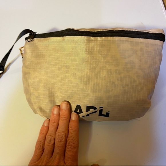 APL Packable Convertible Backpack Leopard Beige Black Print Great for Travel - Picture 7 of 12